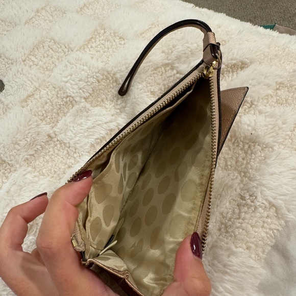 Kate Spade Wristlet - Picture 4 of 5